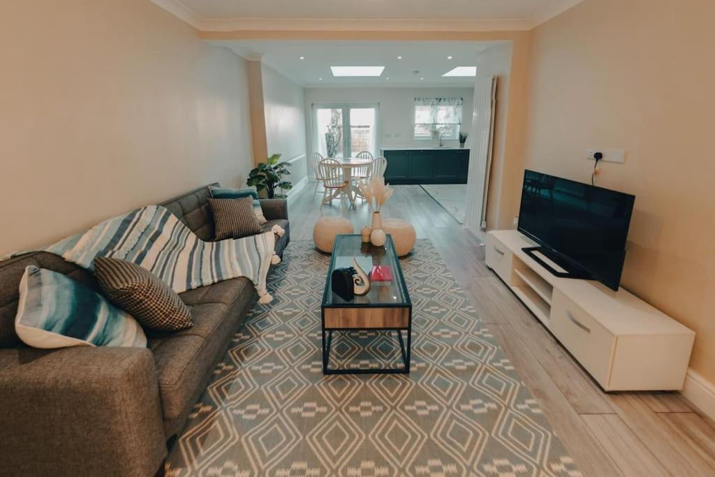 Homely & Peaceful Living Space Morden  المظهر الخارجي الصورة